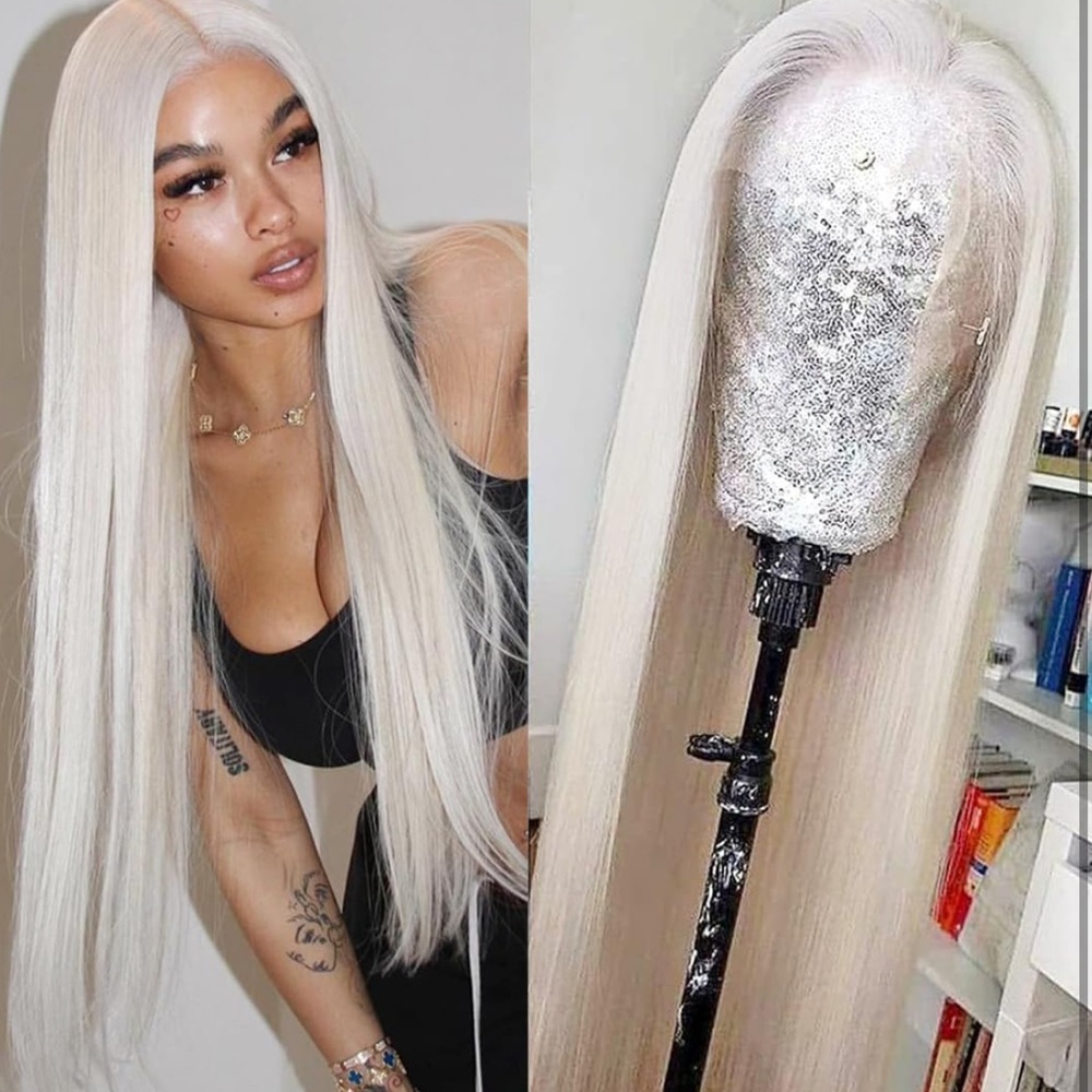 22” White Blonde Beautiful Lace Front Wig NEW